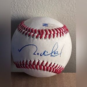 MYSTERY AUTOGRAPHED Baseball please read below 👇 one ball